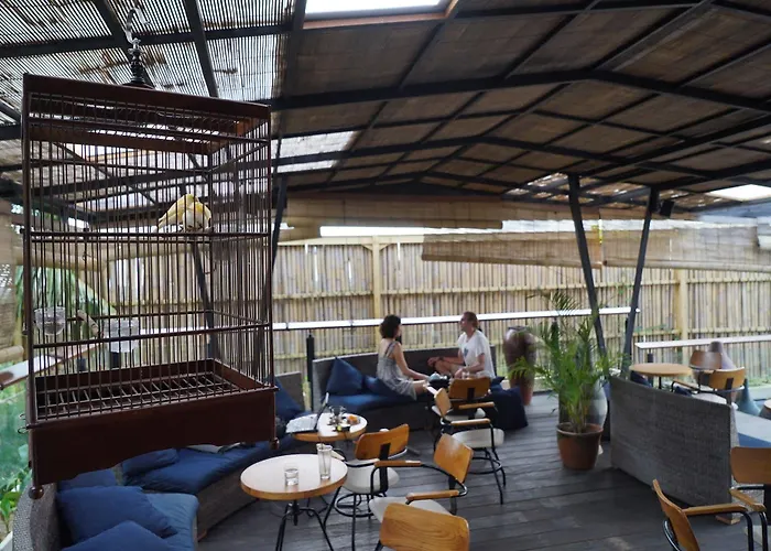Outpost Penestanan 3* ウブド